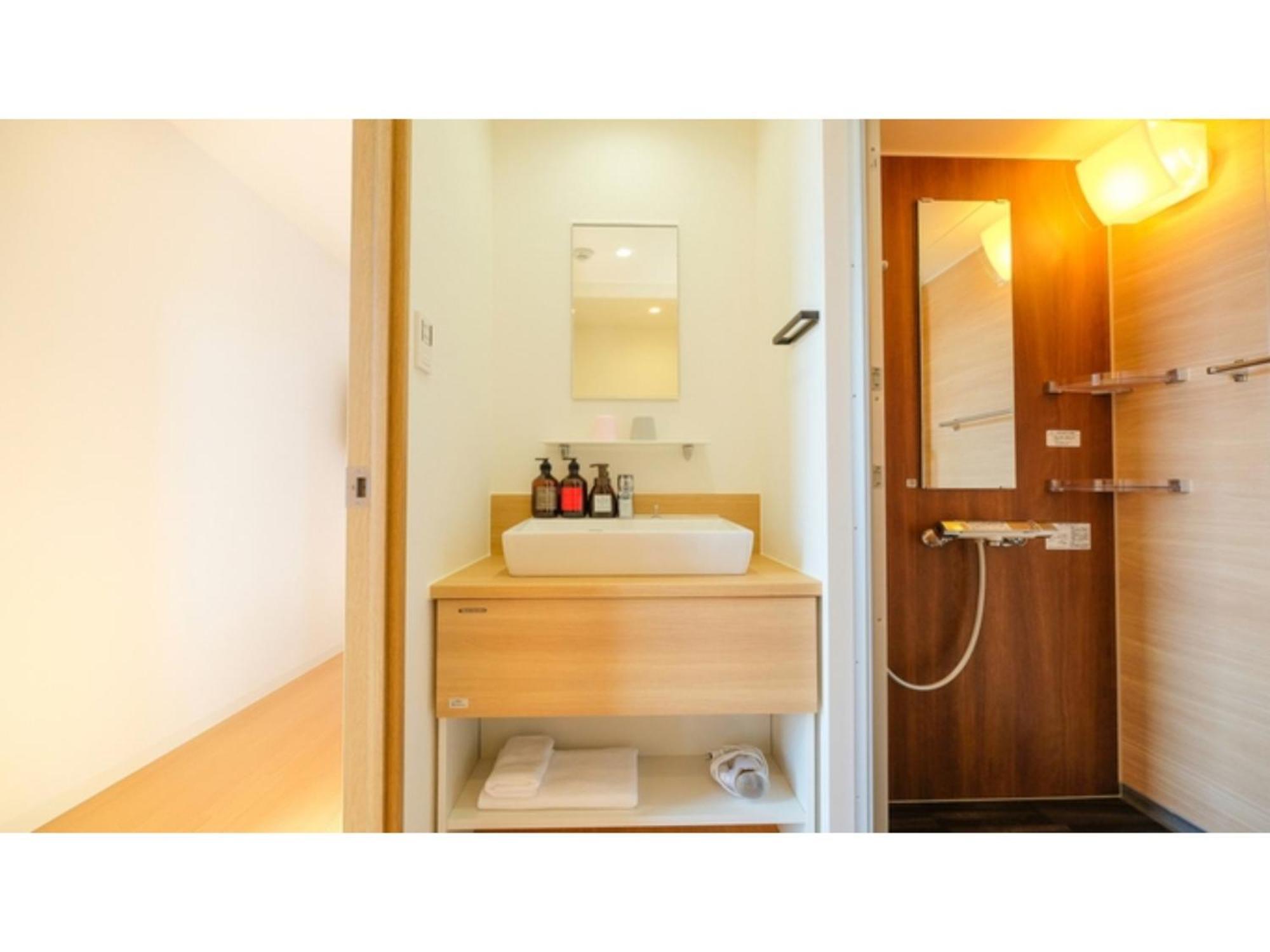 Ele Hotel Kuzuha - Vacation Stay 80328V Хираката Екстериор снимка